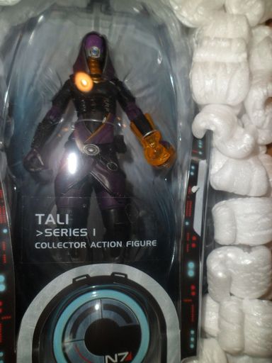 Mass Effect 3 - Tali'Zorah Action Figure - обзор